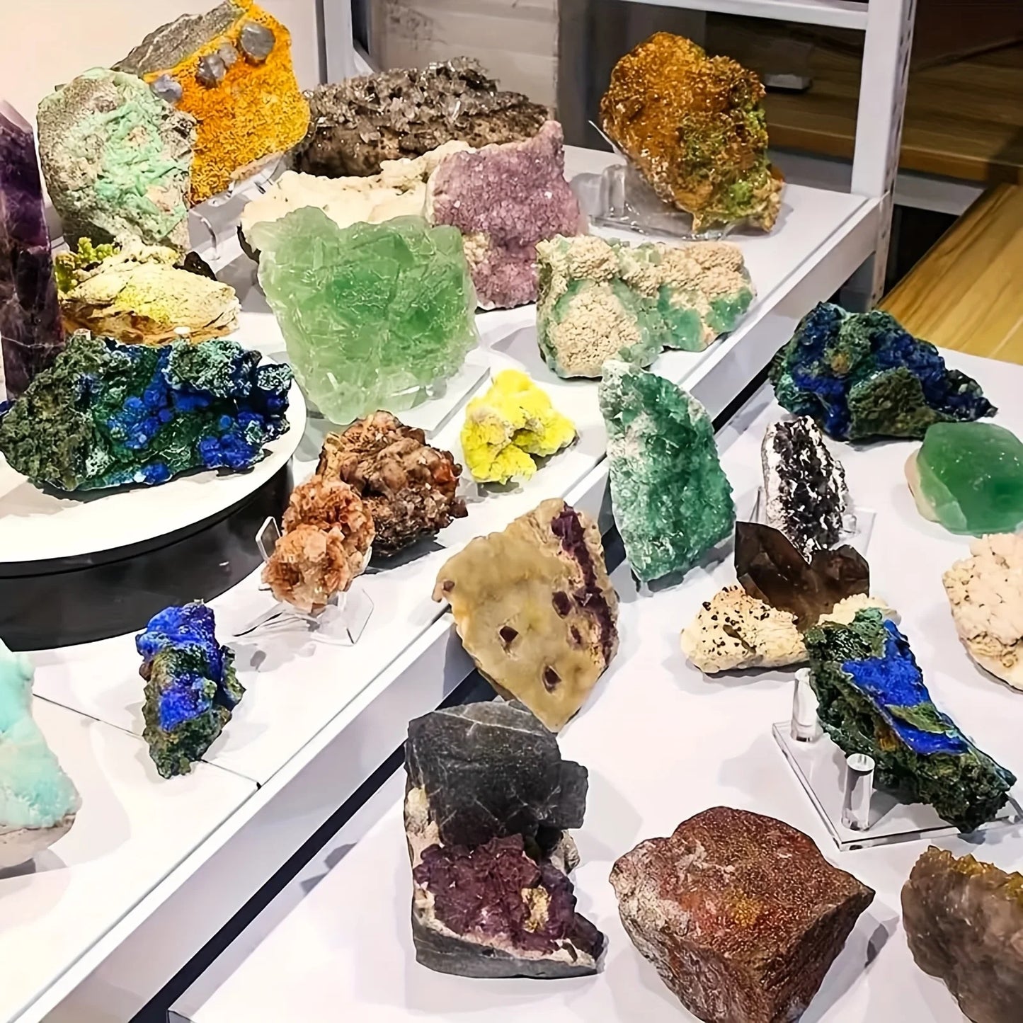 Unique Crystals Gift Box 1 To 3 Pounds Mixed Raw Stone