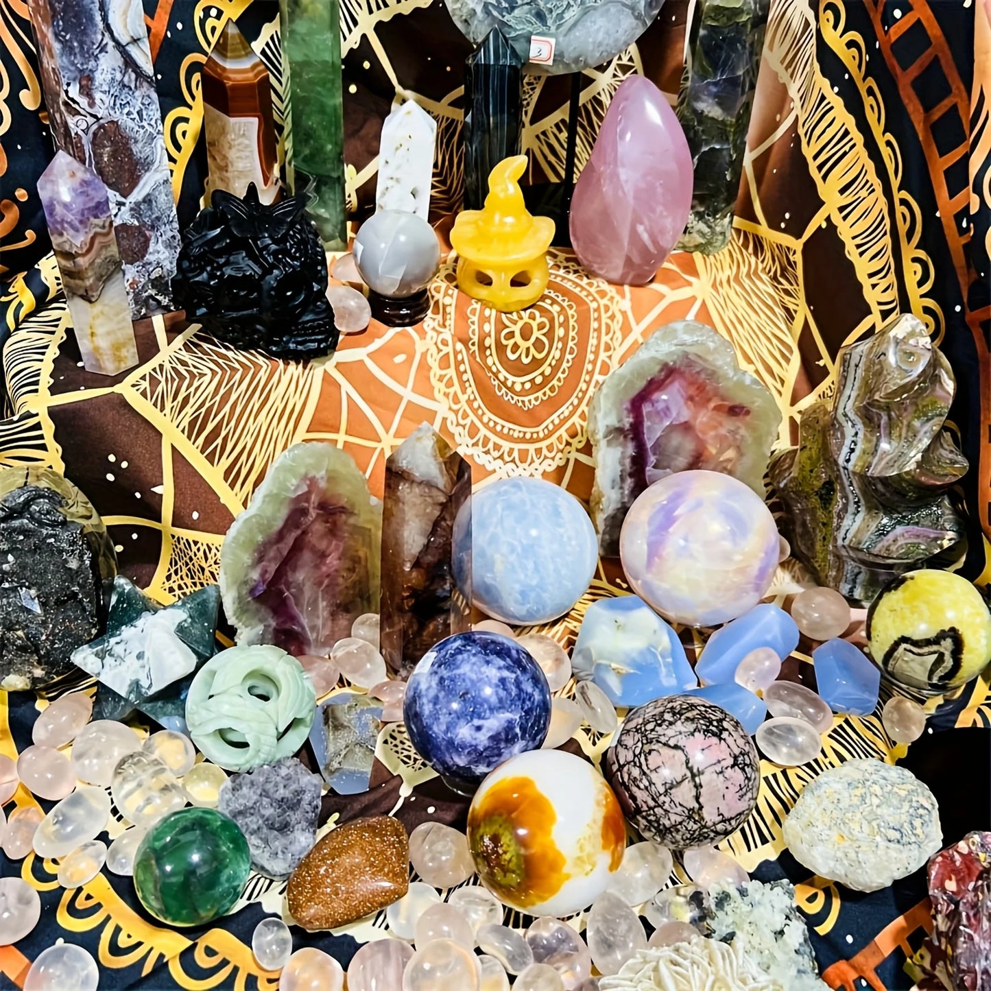 Unique Crystals Gift Box 1 To 3 Pounds Mixed Raw Stone