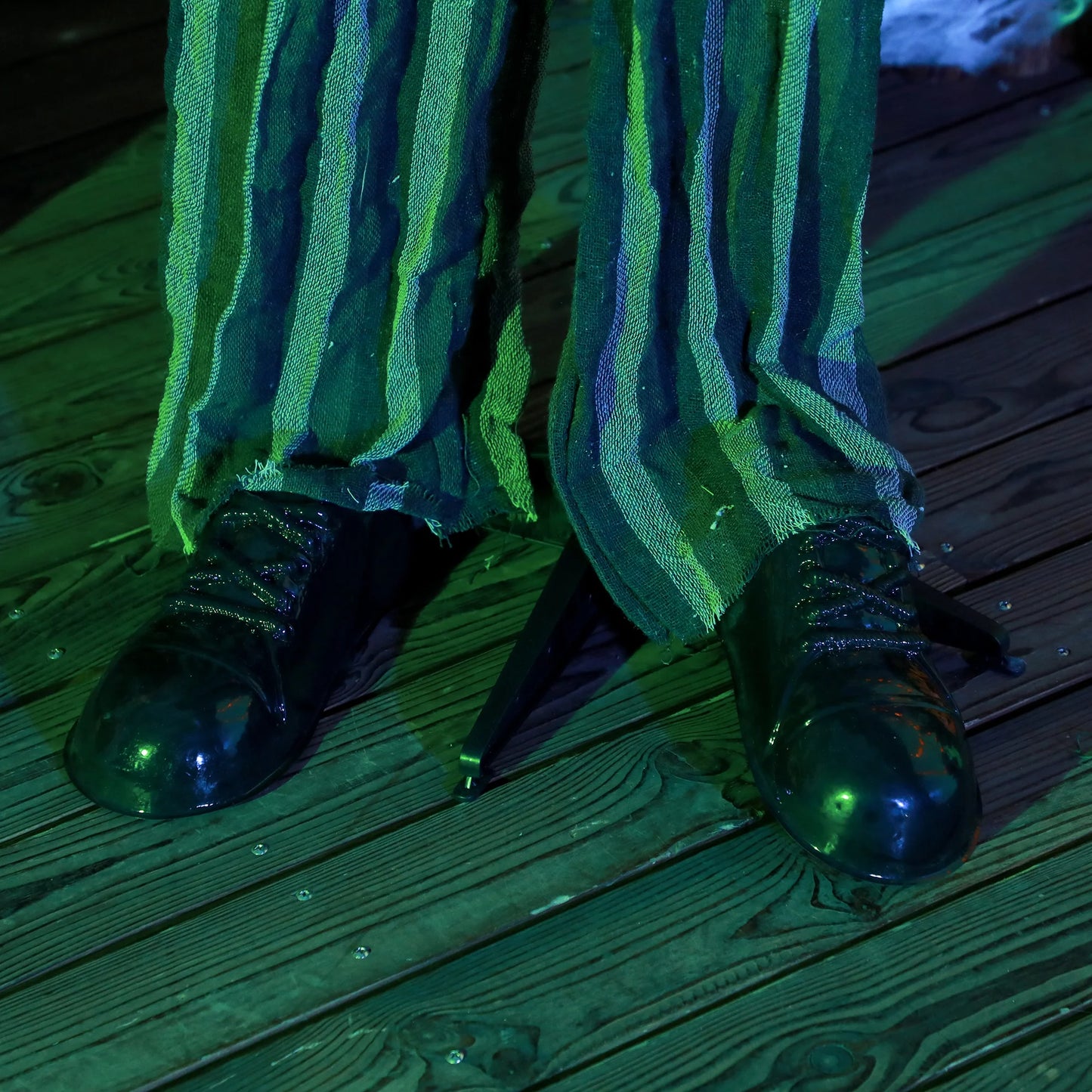 Circus Clown Halloween Animatronic With Sound Activated