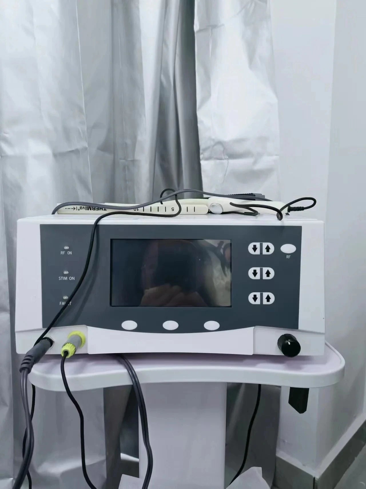 2025 RF New Technology Vaginal Rejuvenation Nourishing Skin Tightening Beauty Equipment for Women