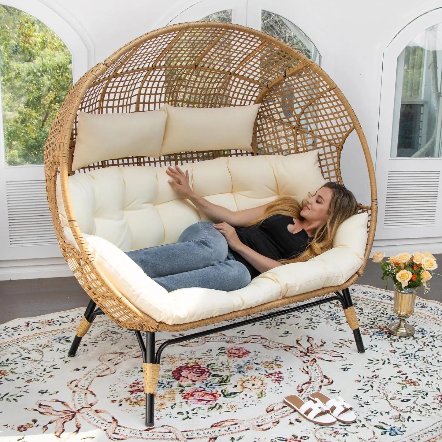 Double Egg Chair Indoor Outdoor Stationary Oversized Thicken Padded Cushions Two Person Egg Loveseat Chair 680 Pounds Extra Large Lounge Chair for Patio Balcony Porch Backyard Beige