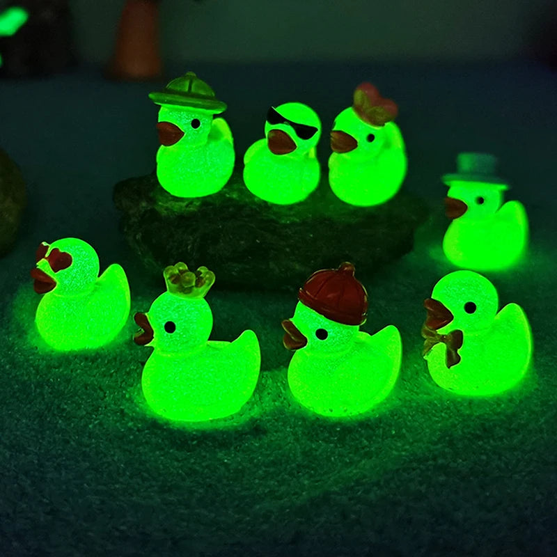 30pcs Luminous Resin Mini Yellow Duckling Miniatures Doll House Glow-in-the-Dark Ducks Figurines For DIY Aquarium Garden Decor