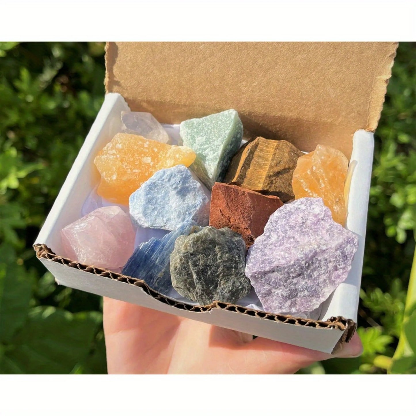 1000 Carats Natural Gemstones and Handmade Crystals Jewelry