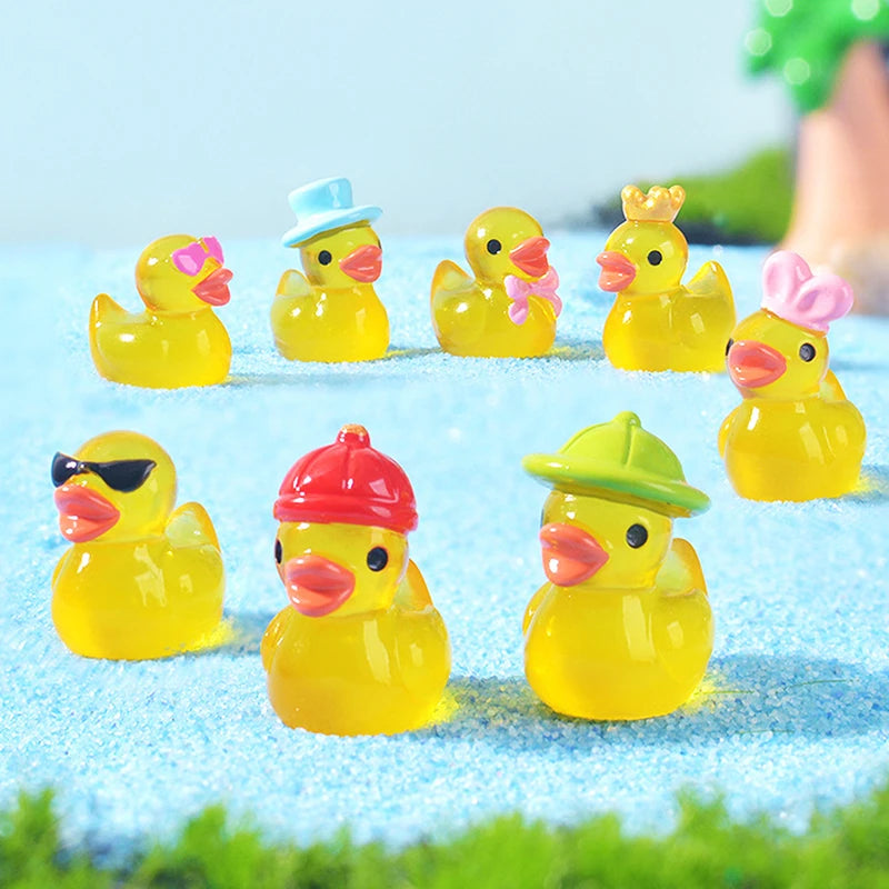 30pcs Luminous Resin Mini Yellow Duckling Miniatures Doll House Glow-in-the-Dark Ducks Figurines For DIY Aquarium Garden Decor