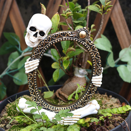Gothic Raven Perched Skull Statue Halloween Tabletop Decor